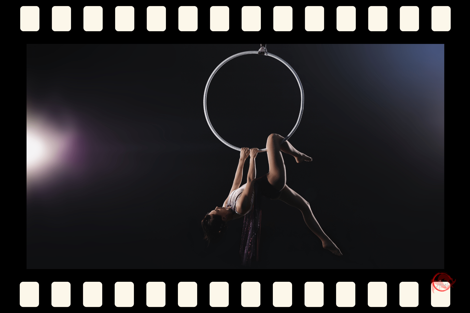 Aerial Hoop e Cinema_ Un Mondo di Magia sullo Schermo